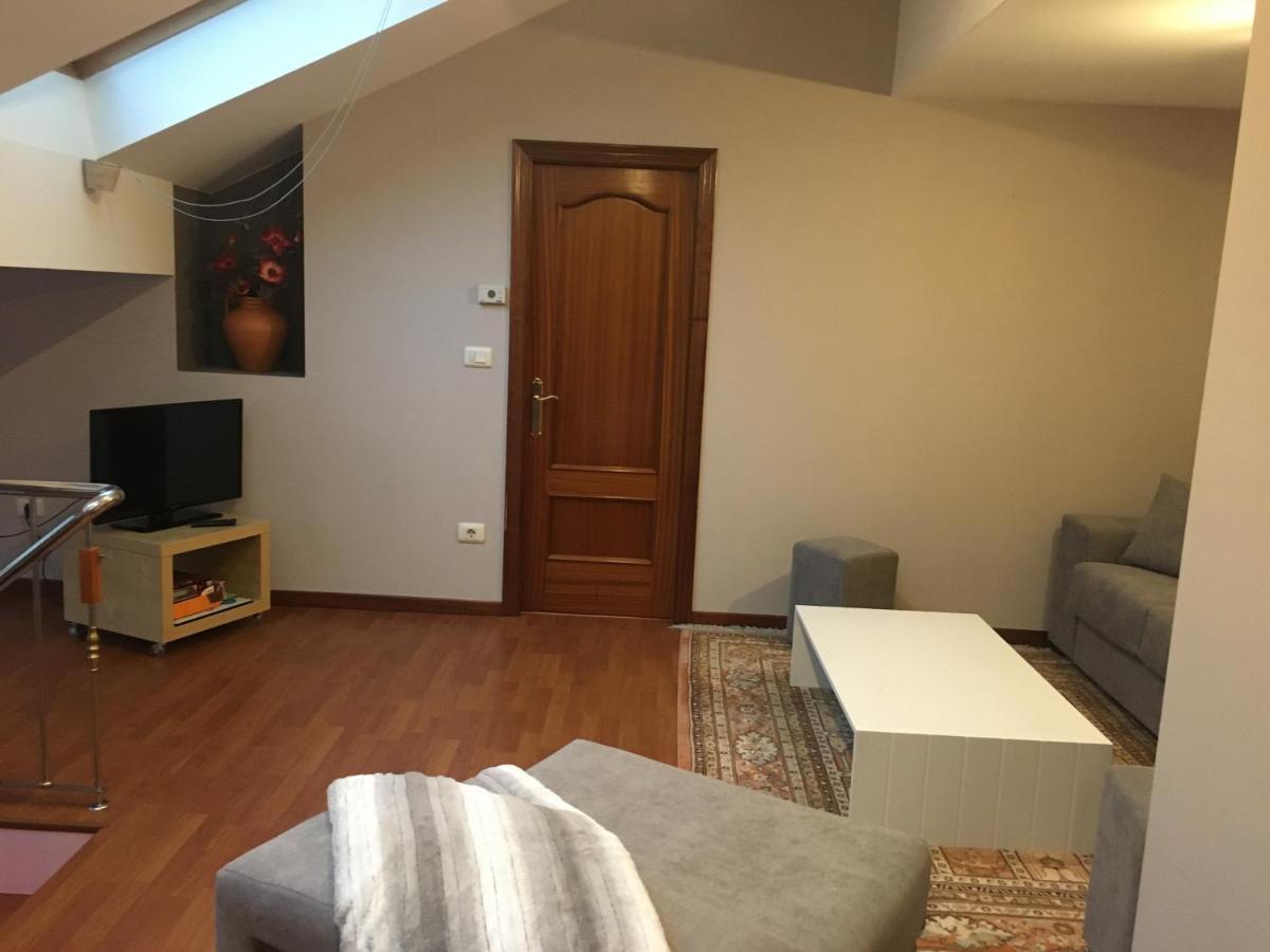 Duplex Rosalia De Castro. Ribadavia Appartement Buitenkant foto